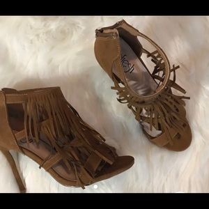 Raleigh Shoes - 🎁BRAND NEW RALEIGH FRINGE HEELS Raleigh Shoes - 🎁BRAND NEW RALEIGH FRINGE HEELS